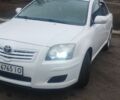 Белый Тойота Авенсис, объемом двигателя 2 л и пробегом 330 тыс. км за 5999 $, фото 1 на Automoto.ua
