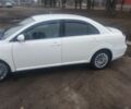 Белый Тойота Авенсис, объемом двигателя 2 л и пробегом 330 тыс. км за 5999 $, фото 7 на Automoto.ua