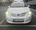 Білий Тойота Авенсіс, об'ємом двигуна 2 л та пробігом 219 тис. км за 7900 $, фото 2 на Automoto.ua