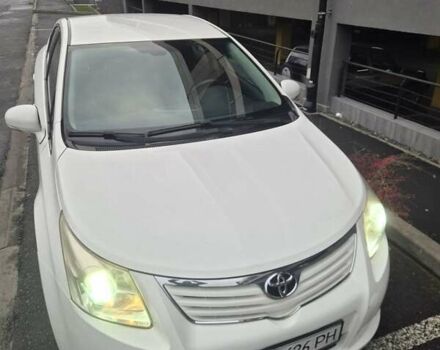 Білий Тойота Авенсіс, об'ємом двигуна 2 л та пробігом 219 тис. км за 7900 $, фото 9 на Automoto.ua