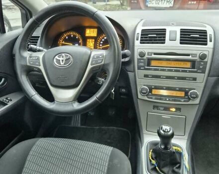 Білий Тойота Авенсіс, об'ємом двигуна 2 л та пробігом 219 тис. км за 7900 $, фото 13 на Automoto.ua