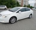 Белый Тойота Авенсис, объемом двигателя 2.2 л и пробегом 223 тыс. км за 9800 $, фото 7 на Automoto.ua