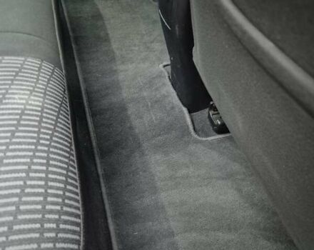 Білий Тойота Авенсіс, об'ємом двигуна 2 л та пробігом 219 тис. км за 7900 $, фото 27 на Automoto.ua