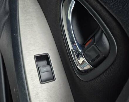 Білий Тойота Авенсіс, об'ємом двигуна 2 л та пробігом 219 тис. км за 7900 $, фото 23 на Automoto.ua