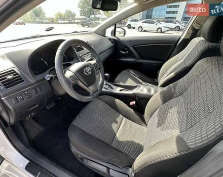 Білий Тойота Авенсіс, об'ємом двигуна 1.8 л та пробігом 235 тис. км за 8800 $, фото 7 на Automoto.ua