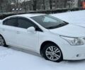 Белый Тойота Авенсис, объемом двигателя 1.8 л и пробегом 250 тыс. км за 9700 $, фото 3 на Automoto.ua