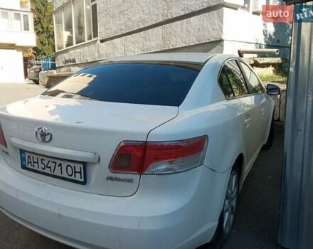 Белый Тойота Авенсис, объемом двигателя 2 л и пробегом 240 тыс. км за 9000 $, фото 1 на Automoto.ua
