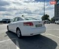 Білий Тойота Авенсіс, об'ємом двигуна 1.8 л та пробігом 235 тис. км за 8800 $, фото 3 на Automoto.ua