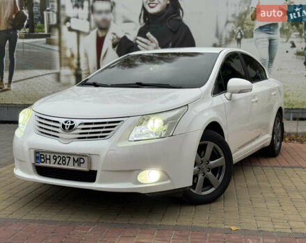 Белый Тойота Авенсис, объемом двигателя 1.8 л и пробегом 164 тыс. км за 8800 $, фото 3 на Automoto.ua