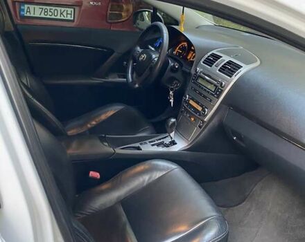 Белый Тойота Авенсис, объемом двигателя 2 л и пробегом 236 тыс. км за 10599 $, фото 23 на Automoto.ua