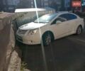 Белый Тойота Авенсис, объемом двигателя 2 л и пробегом 240 тыс. км за 9000 $, фото 2 на Automoto.ua