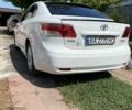 Белый Тойота Авенсис, объемом двигателя 1.8 л и пробегом 238 тыс. км за 10000 $, фото 3 на Automoto.ua