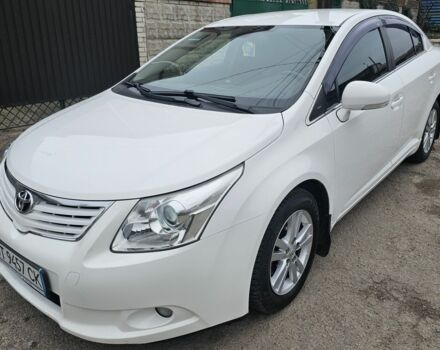 Белый Тойота Авенсис, объемом двигателя 0 л и пробегом 205 тыс. км за 9999 $, фото 2 на Automoto.ua