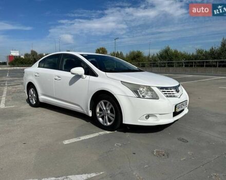 Білий Тойота Авенсіс, об'ємом двигуна 1.8 л та пробігом 235 тис. км за 8800 $, фото 2 на Automoto.ua