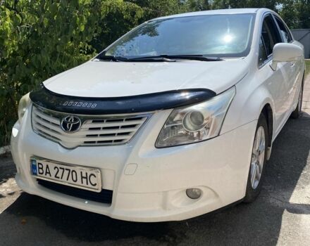 Белый Тойота Авенсис, объемом двигателя 1.8 л и пробегом 238 тыс. км за 10000 $, фото 1 на Automoto.ua