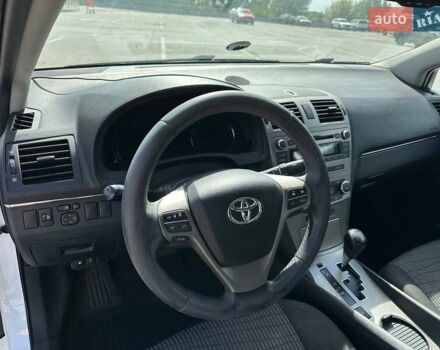 Білий Тойота Авенсіс, об'ємом двигуна 1.8 л та пробігом 235 тис. км за 8800 $, фото 18 на Automoto.ua