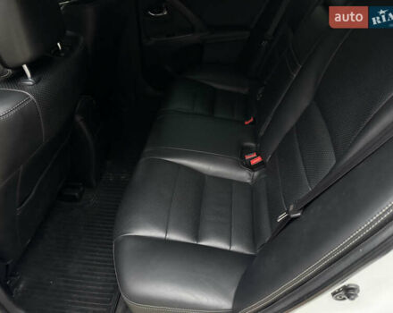 Белый Тойота Авенсис, объемом двигателя 1.8 л и пробегом 164 тыс. км за 8800 $, фото 21 на Automoto.ua