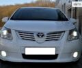 Белый Тойота Авенсис, объемом двигателя 2 л и пробегом 145 тыс. км за 11400 $, фото 1 на Automoto.ua