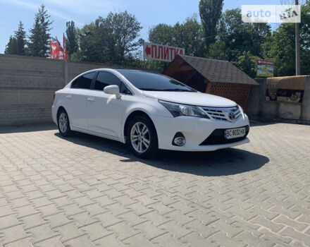 Білий Тойота Авенсіс, об'ємом двигуна 1.8 л та пробігом 200 тис. км за 11700 $, фото 4 на Automoto.ua