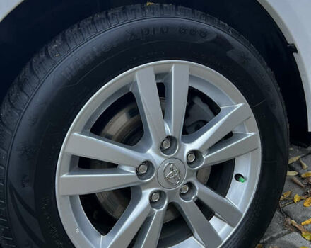 Белый Тойота Авенсис, объемом двигателя 1.8 л и пробегом 135 тыс. км за 12700 $, фото 19 на Automoto.ua