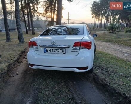 Белый Тойота Авенсис, объемом двигателя 2 л и пробегом 194 тыс. км за 9800 $, фото 4 на Automoto.ua