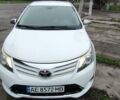 Белый Тойота Авенсис, объемом двигателя 1.8 л и пробегом 257 тыс. км за 9600 $, фото 1 на Automoto.ua