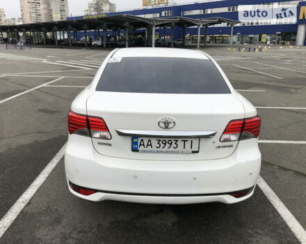 Білий Тойота Авенсіс, об'ємом двигуна 1.8 л та пробігом 236 тис. км за 10500 $, фото 35 на Automoto.ua