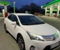 Білий Тойота Авенсіс, об'ємом двигуна 2 л та пробігом 227 тис. км за 10800 $, фото 1 на Automoto.ua