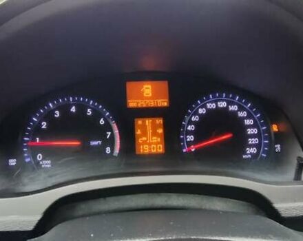 Белый Тойота Авенсис, объемом двигателя 1.8 л и пробегом 257 тыс. км за 9600 $, фото 13 на Automoto.ua