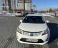 Белый Тойота Авенсис, объемом двигателя 1.8 л и пробегом 211 тыс. км за 11200 $, фото 2 на Automoto.ua