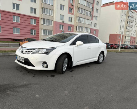 Белый Тойота Авенсис, объемом двигателя 1.8 л и пробегом 40 тыс. км за 12800 $, фото 2 на Automoto.ua