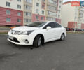 Белый Тойота Авенсис, объемом двигателя 1.8 л и пробегом 40 тыс. км за 12800 $, фото 2 на Automoto.ua