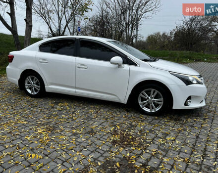 Белый Тойота Авенсис, объемом двигателя 1.8 л и пробегом 135 тыс. км за 12700 $, фото 8 на Automoto.ua