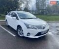 Белый Тойота Авенсис, объемом двигателя 1.8 л и пробегом 180 тыс. км за 11700 $, фото 1 на Automoto.ua