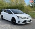 Білий Тойота Авенсіс, об'ємом двигуна 2 л та пробігом 196 тис. км за 8735 $, фото 1 на Automoto.ua