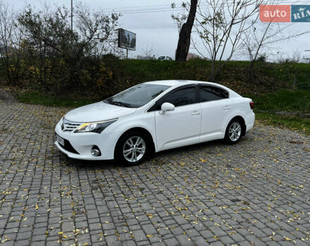 Белый Тойота Авенсис, объемом двигателя 1.8 л и пробегом 135 тыс. км за 12700 $, фото 13 на Automoto.ua