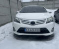 Білий Тойота Авенсіс, об'ємом двигуна 1.99 л та пробігом 193 тис. км за 10900 $, фото 1 на Automoto.ua