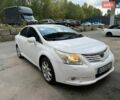 Белый Тойота Авенсис, объемом двигателя 1.8 л и пробегом 134 тыс. км за 10500 $, фото 1 на Automoto.ua