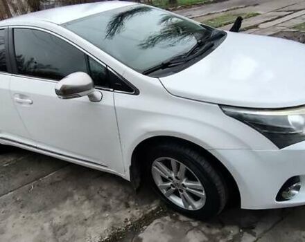 Белый Тойота Авенсис, объемом двигателя 1.8 л и пробегом 257 тыс. км за 9600 $, фото 2 на Automoto.ua