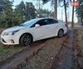 Белый Тойота Авенсис, объемом двигателя 2 л и пробегом 194 тыс. км за 9800 $, фото 8 на Automoto.ua