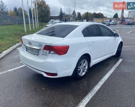 Белый Тойота Авенсис, объемом двигателя 1.8 л и пробегом 180 тыс. км за 11700 $, фото 3 на Automoto.ua