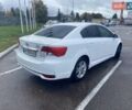 Белый Тойота Авенсис, объемом двигателя 1.8 л и пробегом 180 тыс. км за 11700 $, фото 3 на Automoto.ua