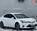 Белый Тойота Авенсис, объемом двигателя 2 л и пробегом 130 тыс. км за 12500 $, фото 7 на Automoto.ua