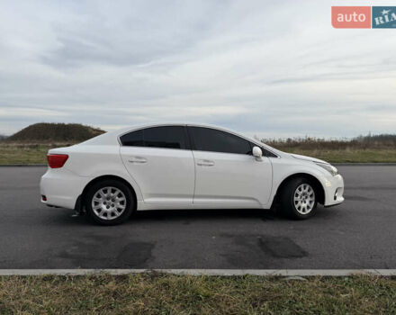 Белый Тойота Авенсис, объемом двигателя 1.8 л и пробегом 40 тыс. км за 12800 $, фото 8 на Automoto.ua
