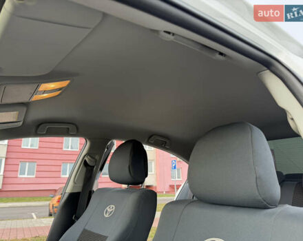 Белый Тойота Авенсис, объемом двигателя 1.8 л и пробегом 40 тыс. км за 12800 $, фото 18 на Automoto.ua
