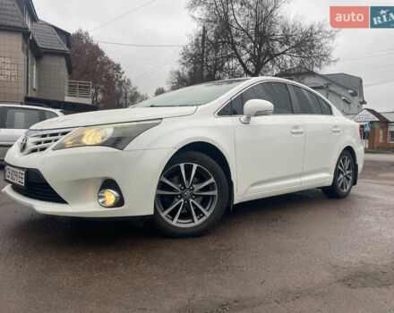 Белый Тойота Авенсис, объемом двигателя 1.8 л и пробегом 179 тыс. км за 11200 $, фото 1 на Automoto.ua