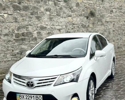 Белый Тойота Авенсис, объемом двигателя 1.8 л и пробегом 216 тыс. км за 10500 $, фото 1 на Automoto.ua