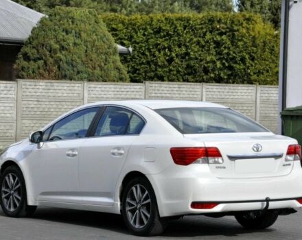 Белый Тойота Авенсис, объемом двигателя 2 л и пробегом 82 тыс. км за 8300 $, фото 5 на Automoto.ua