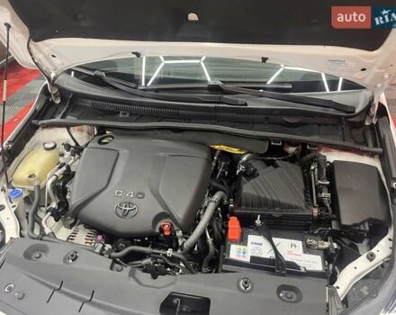 Белый Тойота Авенсис, объемом двигателя 1.6 л и пробегом 199 тыс. км за 14000 $, фото 11 на Automoto.ua