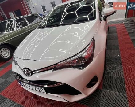 Белый Тойота Авенсис, объемом двигателя 1.6 л и пробегом 199 тыс. км за 14000 $, фото 15 на Automoto.ua